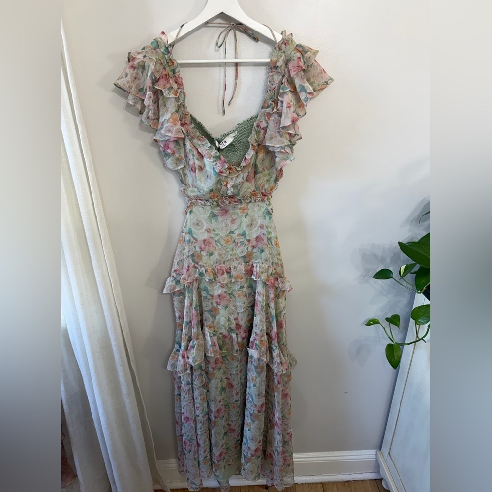 ASTR Mable Dress in Light Green Floral - Picture 3 of 7